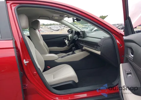 2024 Honda Accord Lx z USA, uszkodzony, nr VIN 1HGCY1F28RA017903